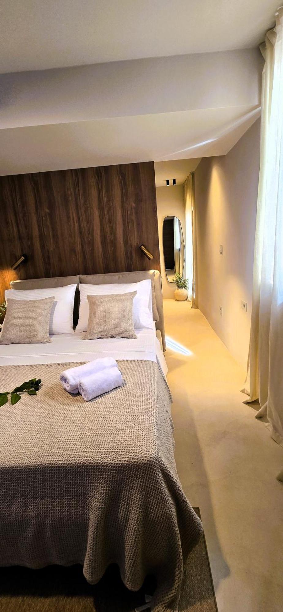 Bed & Breakfast C A S A B E A S T 4*